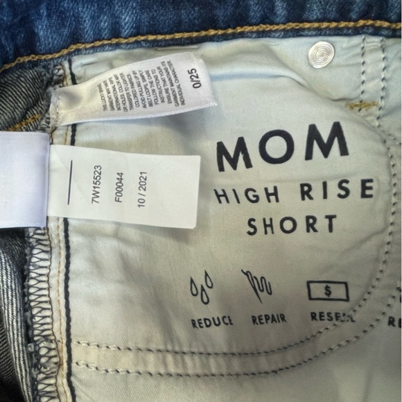 Lucky Brand Mom High Rise Denim Shorts Frayed Hem Button Fly - Size 0/25 - Picture 14 of 15